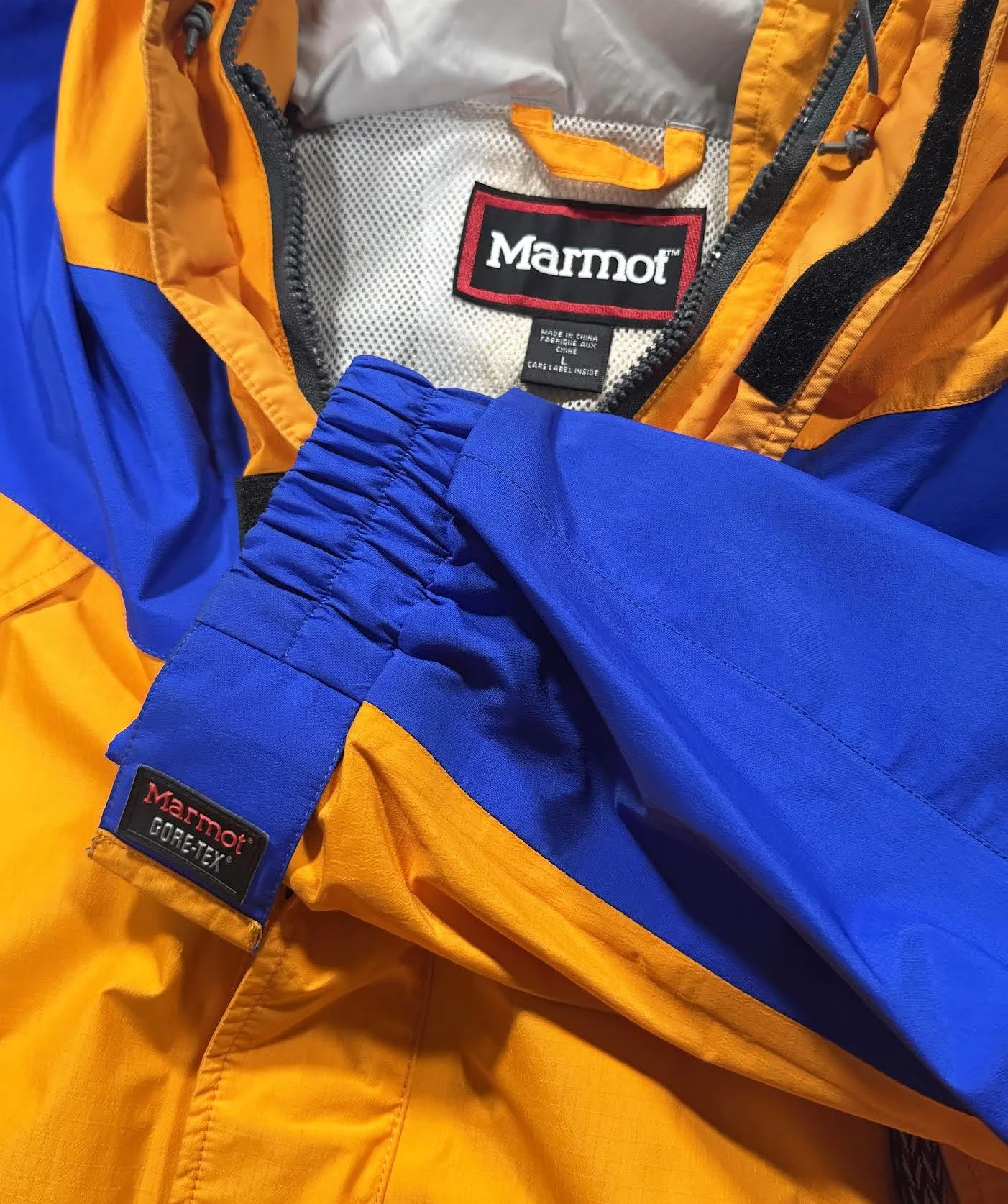 Vintage Marmot Alpinist Gore-Tex Orange / Blue Jacket (Size L